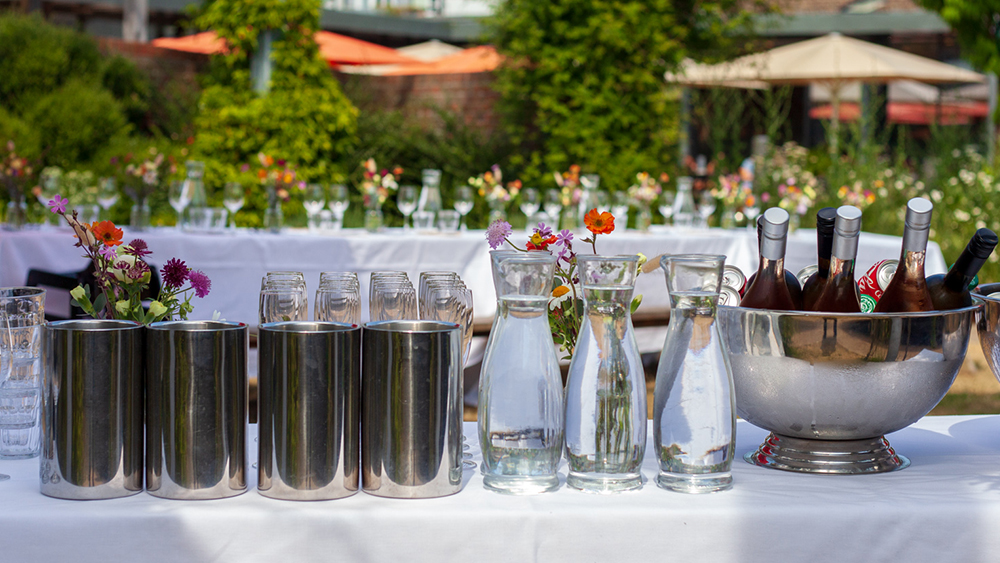 alfresco_supper_01